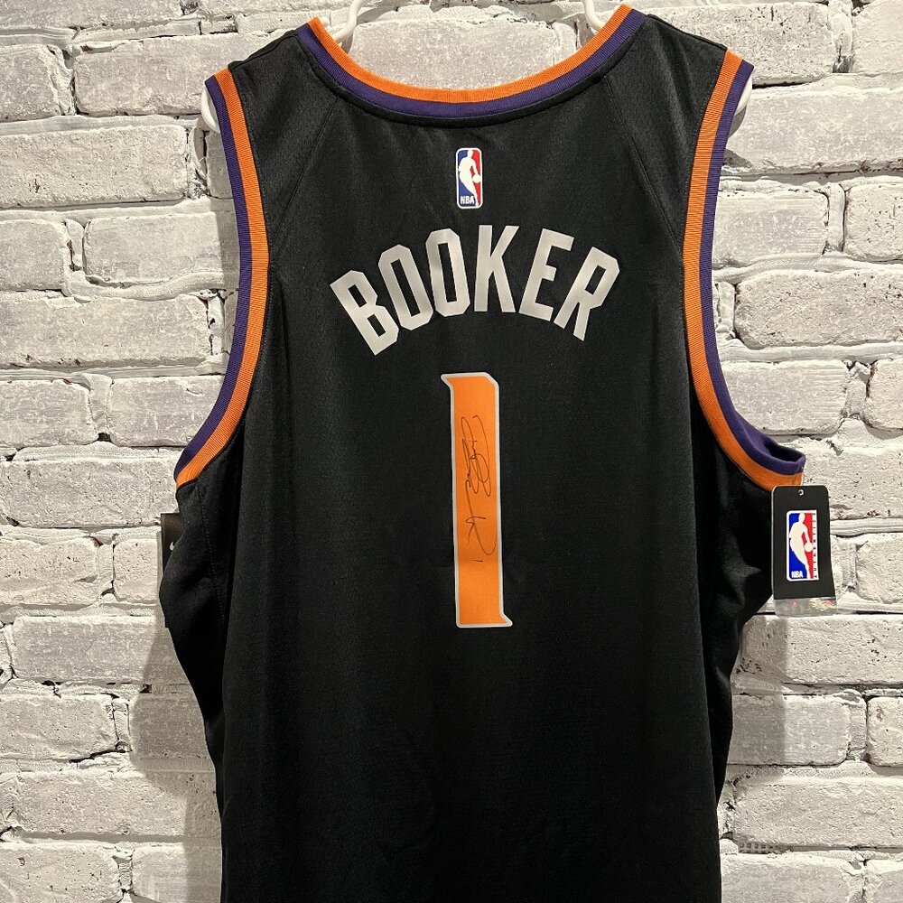 NBA signed jersey - Devin Booker